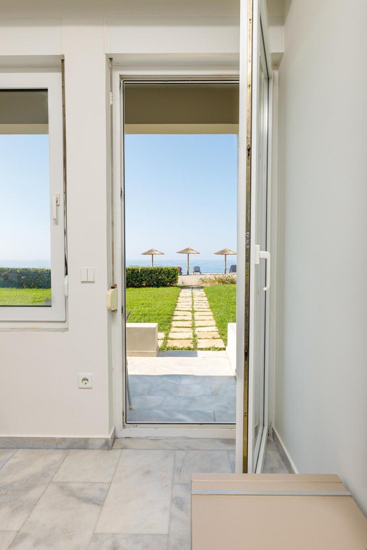 Kostakis Beach Gerani  Exterior photo